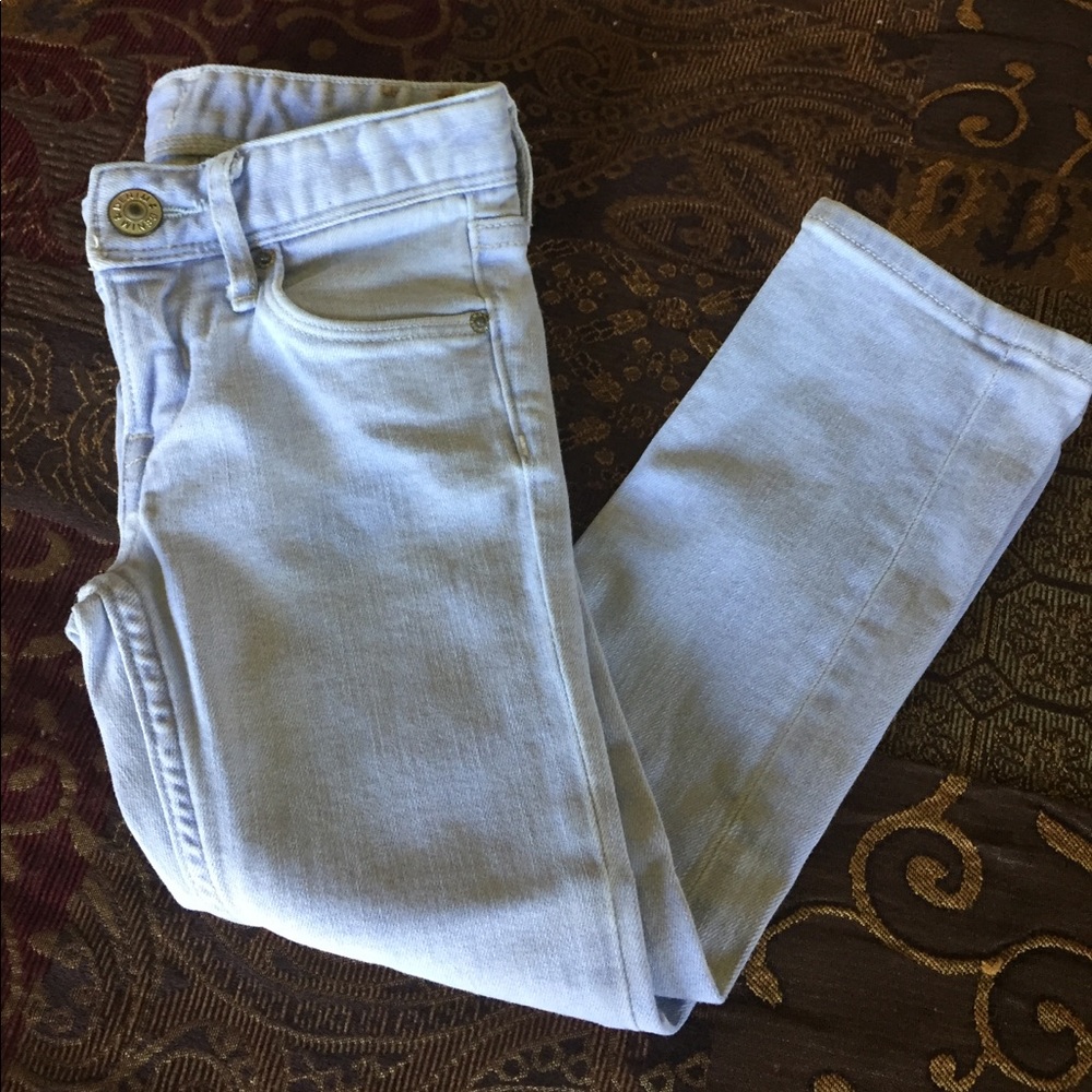 H & M toddler skinny jean.  Size 2-3Y